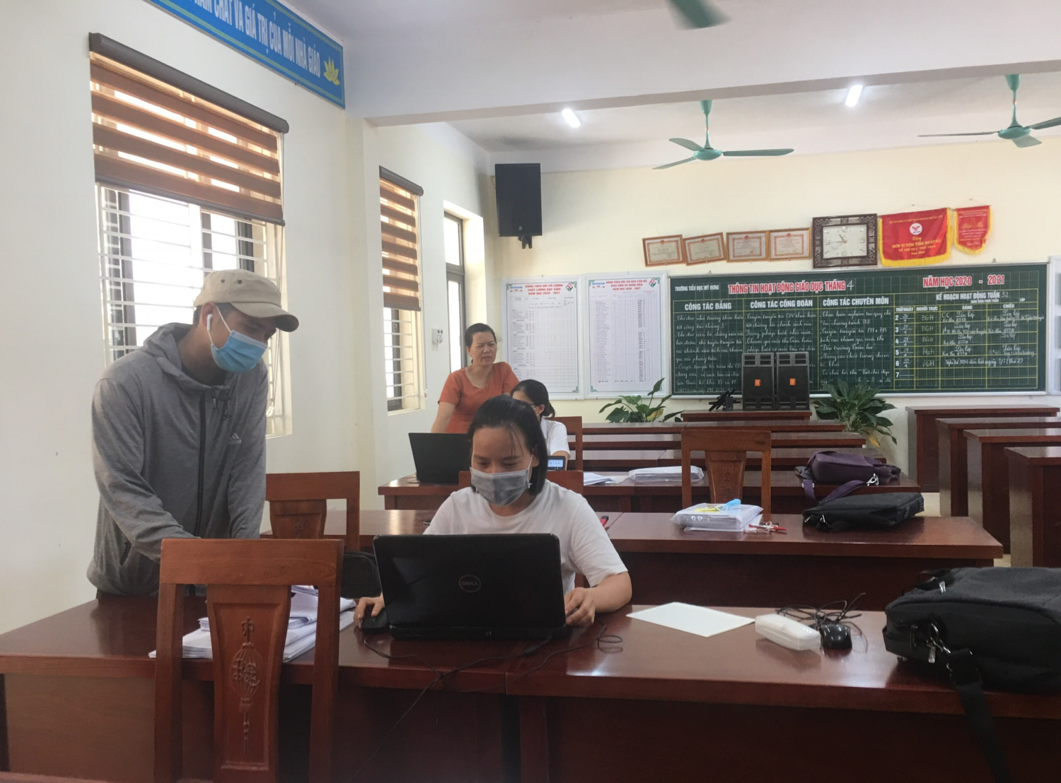 CÔNG TÁC TUYỂN SINH VÀO LỚP 1 NĂM HỌC 2021 - 2022